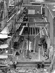 841646 Gezicht op het in aanbouw zijnde pand Pieterskerkhof 16 te Utrecht, ten behoeve van de dependance van de ...